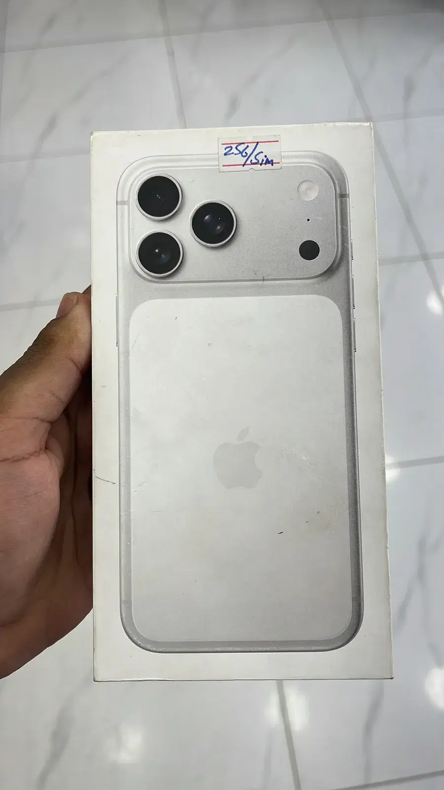 iPhone 17 Pro Max Box Pack
